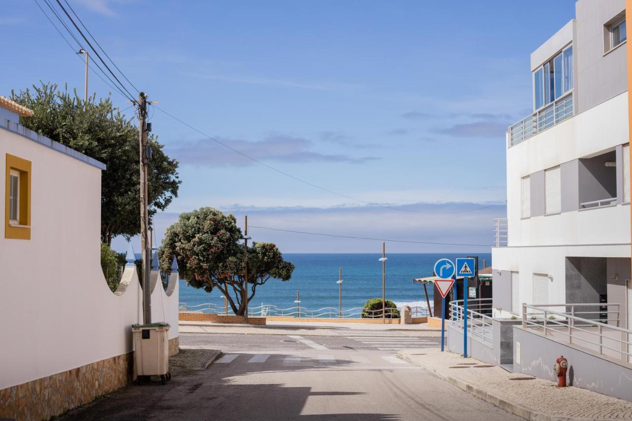 White Beach House Praia da Lourinha Bagian luar foto